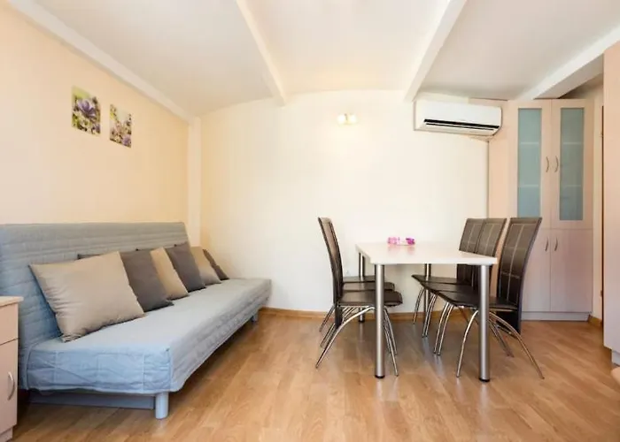 Lejlighed Vanilla 4, 3bdr 1,5bth In Centre