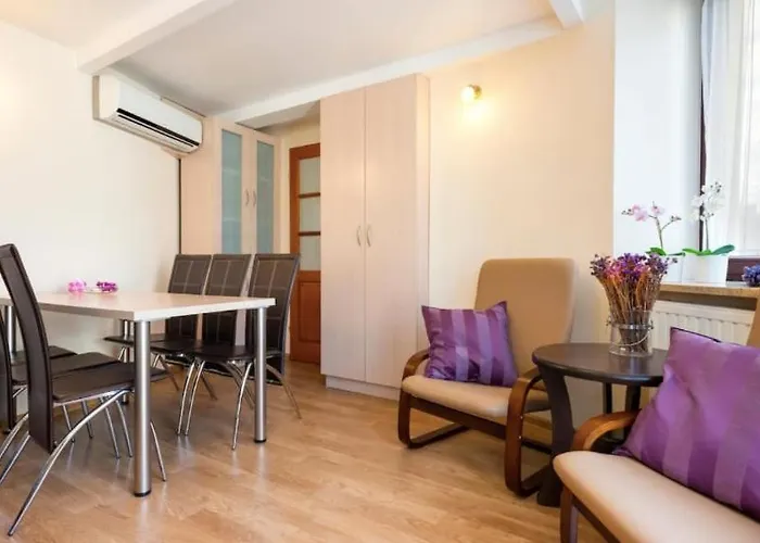 Lejlighed Vanilla 4, 3bdr 1,5bth In Centre