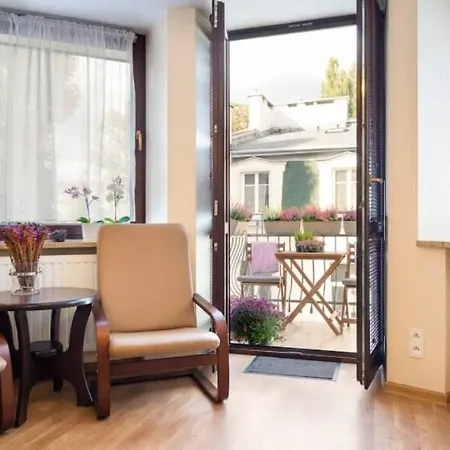 Vanilla 4, 3bdr 1,5bth In Centre Apartment Krakow