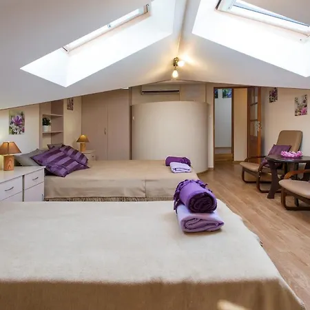 Vanilla 4, 3bdr 1,5bth In Centre Appartement *