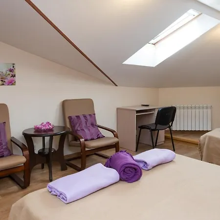 Vanilla 4, 3bdr 1,5bth In Centre